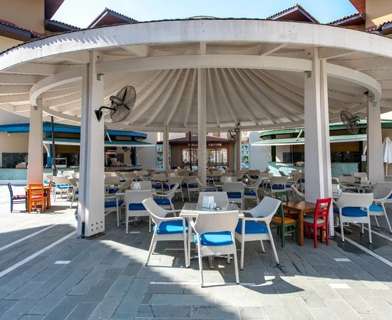 Poolbar